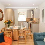 4 Martindales Yard Kendal