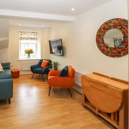 4 Martindales Yard Kendal