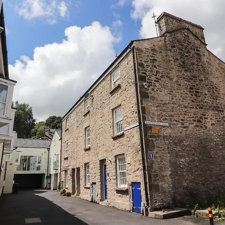 4 Martindales Yard Holiday home *