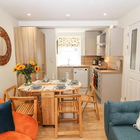 4 Martindales Yard Kendal