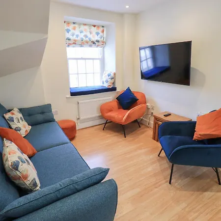 4 Martindales Yard * Kendal