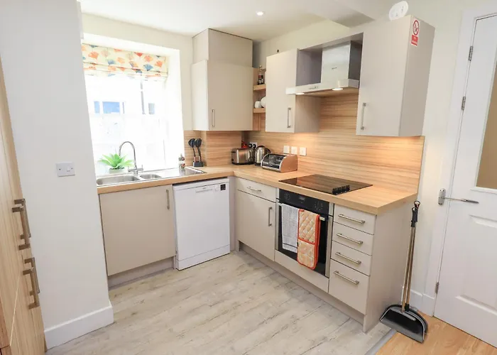 4 Martindales Yard *